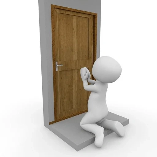дверь, стучит дверь, человечек дверью, человечек стучится дверь, человечек открывает дверь