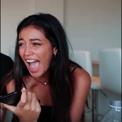 le donne, la ragazza, nicole conan, pain challenge, single female ella