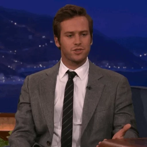 palu tentara, henry cavill, christian grey, conan o'brien, talk show larut malam