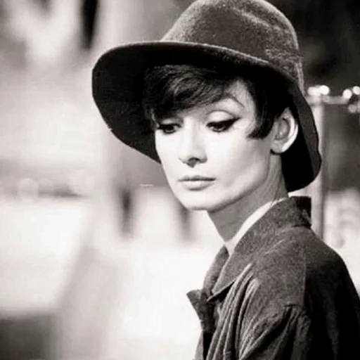 хепберн, одри хепбёрн, одри хепберн 1966, одри хепберн стрижка, audrey hepburn elvis