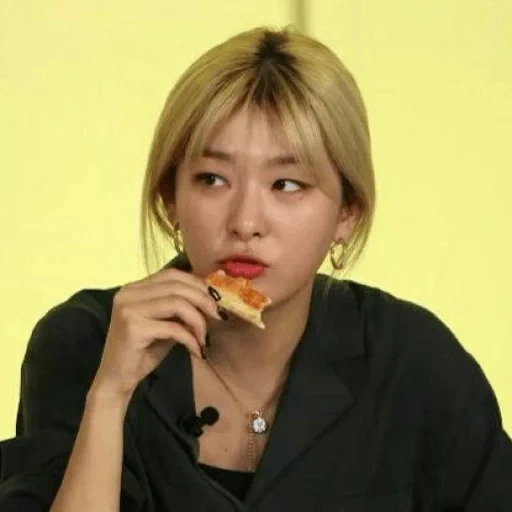 filles, femmes, choi so-yeon, kanserji, seulgi de velours rouge