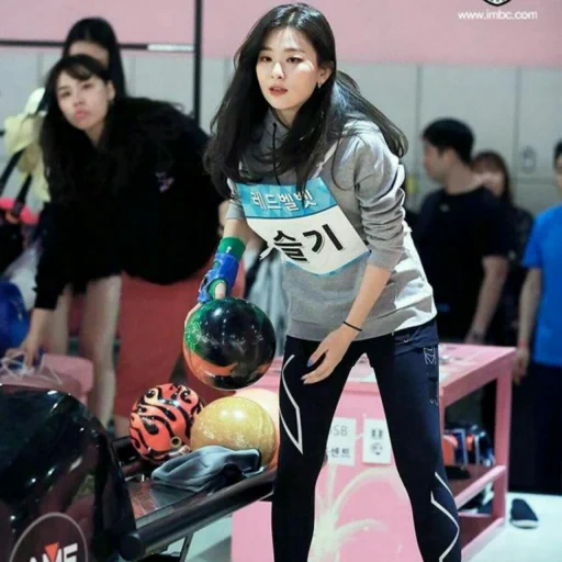 cui so-yeon, kanselgi, velluto rosso, seulgi velluto rosso, velluto rosso isac 2018