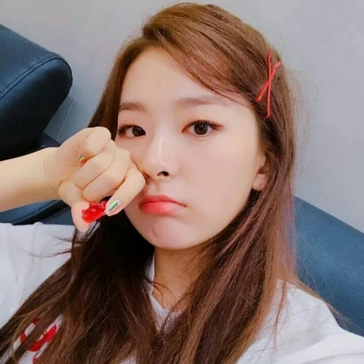 choi suyun, kan silgi, estética de sylgi, veludo vermelho irene, seulgi red velvet