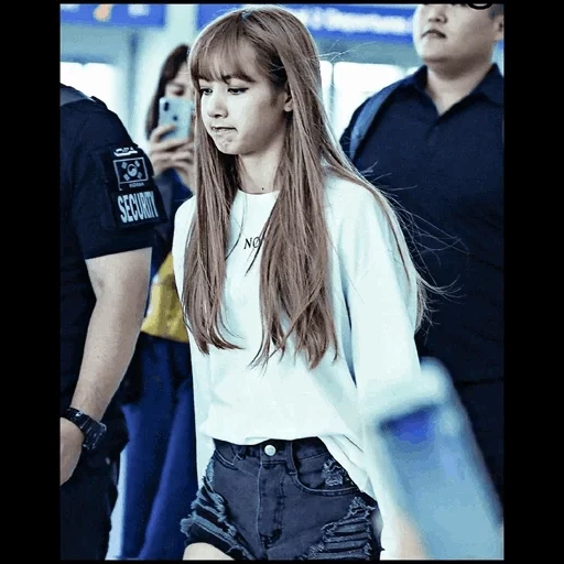 black pink, blackpink lisa, lisa black pink, fox black pink 2019, fox black pink airport