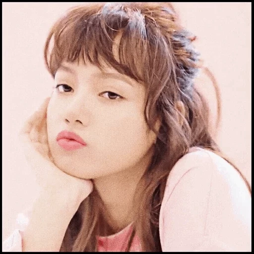 mou tendre, rose noir, jennie lisa, coupes de cheveux coréennes, blackpink lalisa 2021