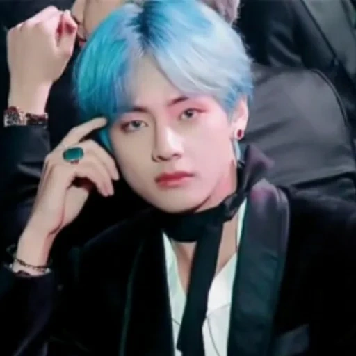 taehyung, kim taehen, kim ta hyun, anak laki laki bangtan, taehen dengan rambut biru 2019