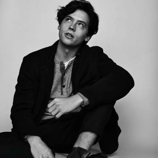 cole spruss, spruce dylan cole, collage di cole spruce, sigaretta cole sprous, cole sprouse riverdale