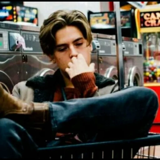 спроус дилан коул, ривердейл коул спроус, cole sprouse riverdale, дилан спроус ривердейл, коул спроус ривердейл эстетика