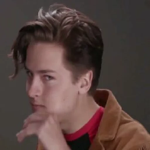 riverdale, spruce dylan cole, cole sprus mange un hamburger, cole sprouse riverdale, kolspruskol hilarant moment