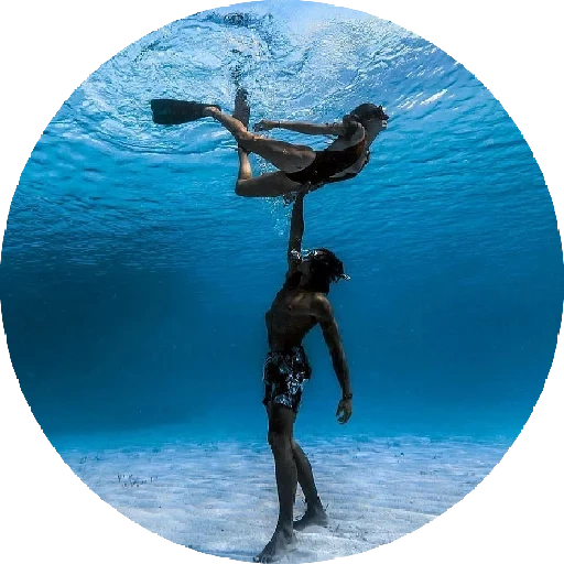 male, free diving, girls dive, free diving girl, underwater photograph