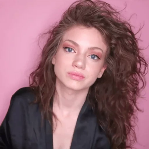 dytto, humano, mujer joven, mujer, ideas de maquillaje