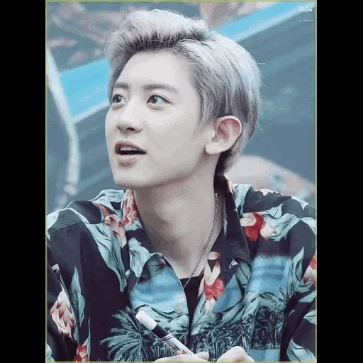 jalur, pak chanyeol, gereja chanel, chanyeol exo, park chanyeol