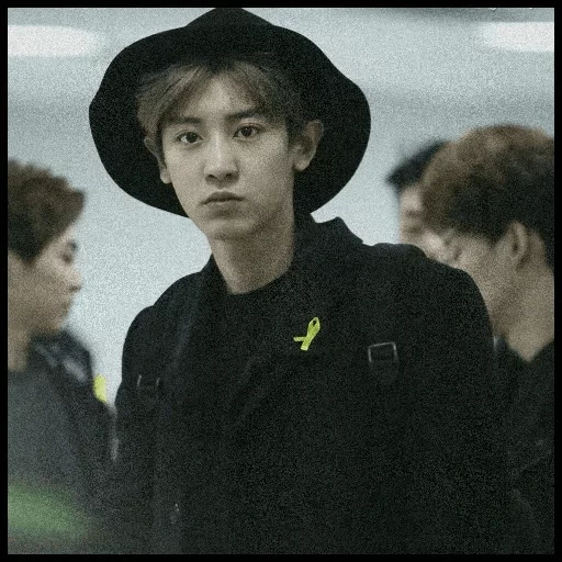 chanel, pak chanyeol, exo chanyeol, sombrero de chanel, baekhyun exo