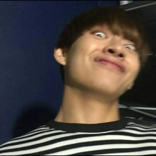 taehen bts, kim ta hyun, bts engraçado, meninos de bangtan, stubbed kim taehen