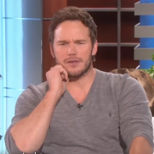 pause, gifer, actors, chris young, chris pratt