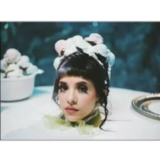 melanie martínez, melanie martínez llora bebé, molino y galletas melanie martinez clip, leche y galletas melanie martinez piano, leche y galletas melanie martinez piano pero