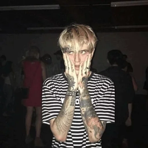 lilpeep, lil peep, лил уэйн, lil peep молодости, my chemical romance