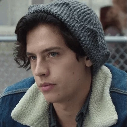 jaghead, jaghead jones, sond dylan cole, cole sprouse riverdale, jaghead jones riverdale ohne hut