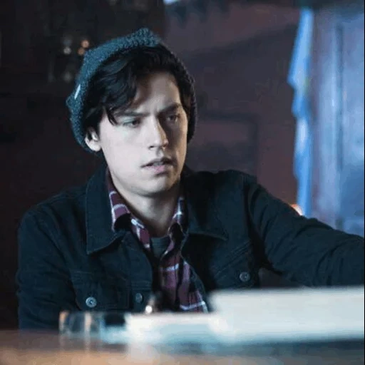 jughead, ривердэйл, riverdale review, спроус дилан коул, джагхед ривердейл