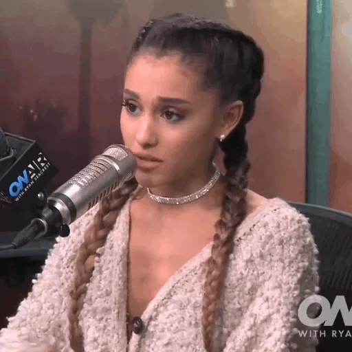 hair, ariana, little girl, ariana grande, ariana grande wears braids