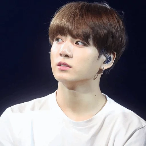 jungkook, jung jungkook, bts jungkook, jeon jungkook bts, jung jungkook est petit