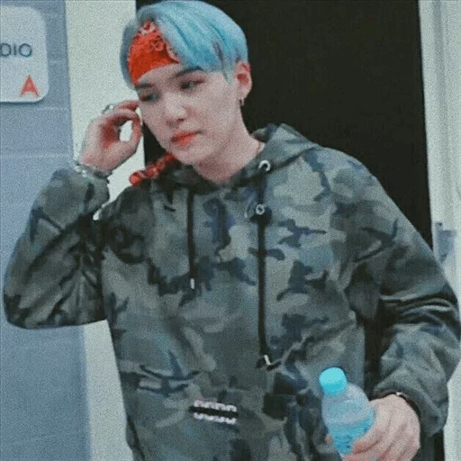 shuga, bts suga, yoongi bts, bts is afraid of shuggie, bts mic drop