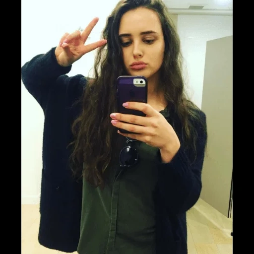 mujer joven, mujer, hannah baker, katherine langford, katherine langford selfie