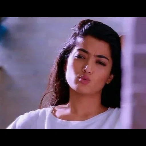 девушка, rashmika, one two three, рашмика манданна, humko tumse pyaar hai 2006