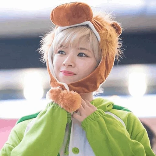 twice, yu chongyong, loba role playing, twice jungyeon, twice jeongyeon