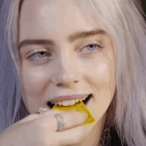 billy eilish, billie eilish, billie eilish hot, billy eilish tersenyum, billy eilish tureta