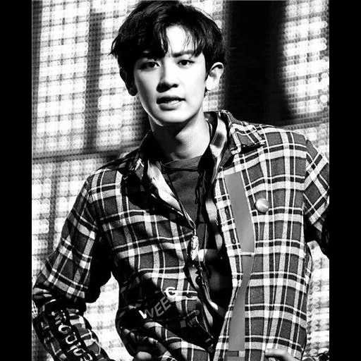 pak chanyeol, chanyeol exo, pak chanyol 2021, chanel preuson, faire 5000 mètres