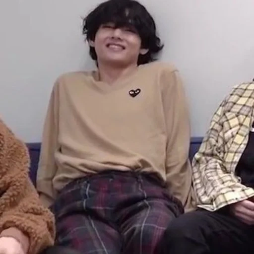 asiático, bts bts, los muchachos bangtan, taehyung kim, jimin escondió un suéter