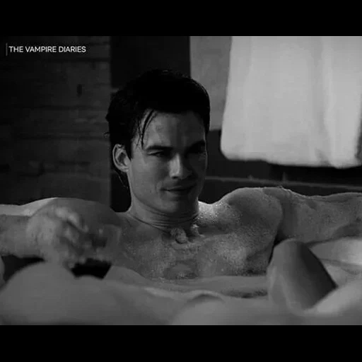 salvatore, ian somerholder, damon salvatore, bagno di damon salvatore