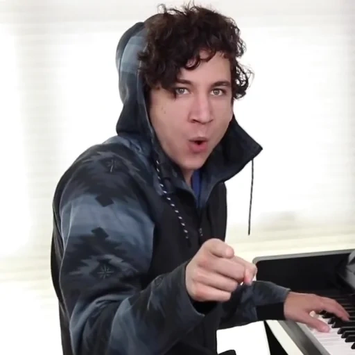 young man, pianist, musician, pure actor, riley lynch
