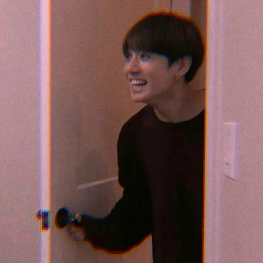 jung jungkook, mambers bts, bts jungkook, portes de jungkook, joji joli garçon acteur