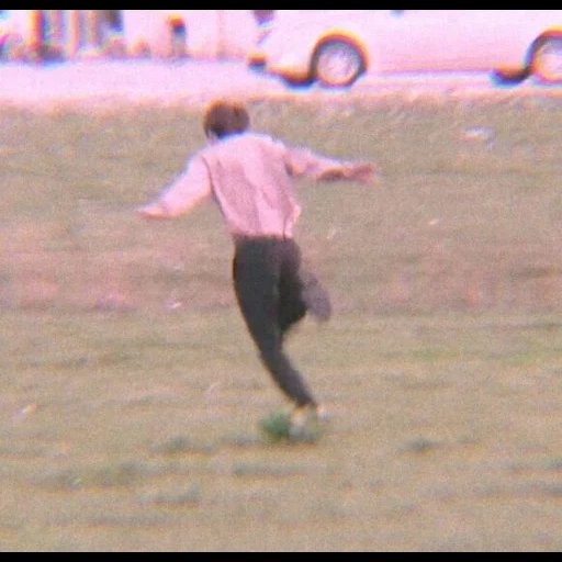 estoy corriendo, fútbol, humano, jugar al fút-bol, bts jungkook corre