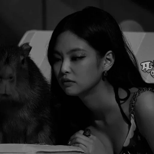 jennie, nina petri, polvere nera, jennie blackpink, miki nanase film 1967 midaregumo