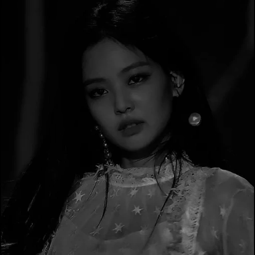 jenny king, jenny king edith, jennie blackpink, jenny blackpink, jin zhenni aesthetician