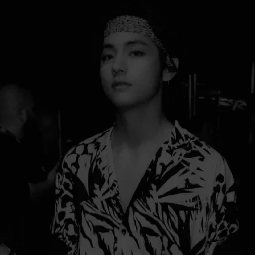 kim ta hyun, taehyung bts, jungkook bts, kim taehen bandane, kim taehyung ästhetik 2020