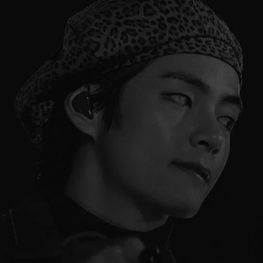 asian, taehyung, xu xianzhen, taehyung beret, korean actor