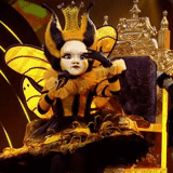 little girl, queen's bee mask, the masked singer, masked singer queen, queen bee the masked singer
