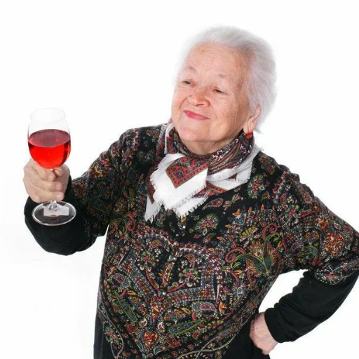 shrek, baba yaga, vin de verre, belles vieilles femmes, une femme âgée avec un verre