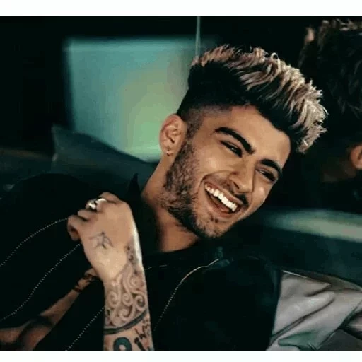 zayn, téléphone, femme de ménage, zane malik