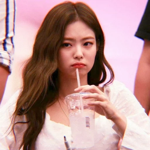 die ginger show, jenny king, black powder, blackpink jennie, jennie kim fansign