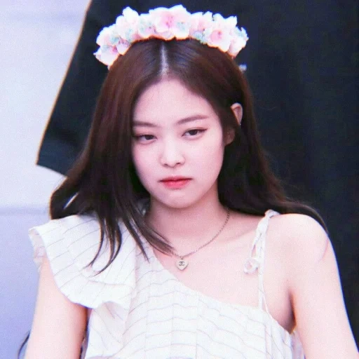 princesa, jenny kim, rosa negro, irene everglow, jennie blackpink