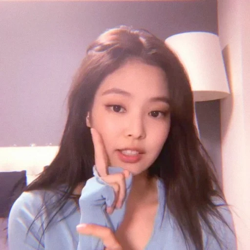 hitam pink, jenny kim, kim jennie, gadis korea