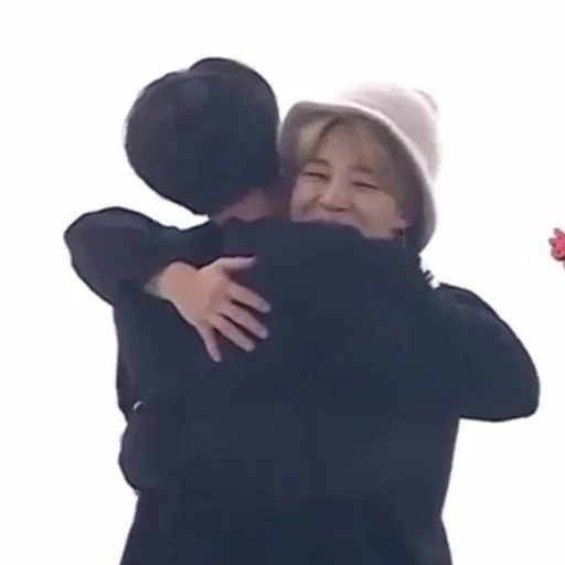 boys, people, vigucci is cute, girls and boys, taiheng bts hug