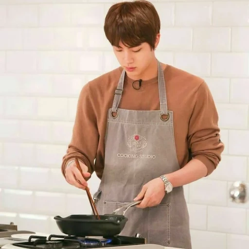 bts jin, kim soo-jin, bangtan boys, chef kim tae-hang, kim soo-jin apron