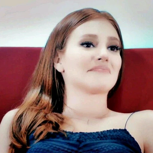feminino, menina, atriz turca, ezgi asaroglu 2019, cosméticos