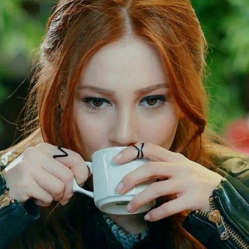 menina, elchinsangu, garota ruiva, garota ruiva é muito bonita, garota ruiva